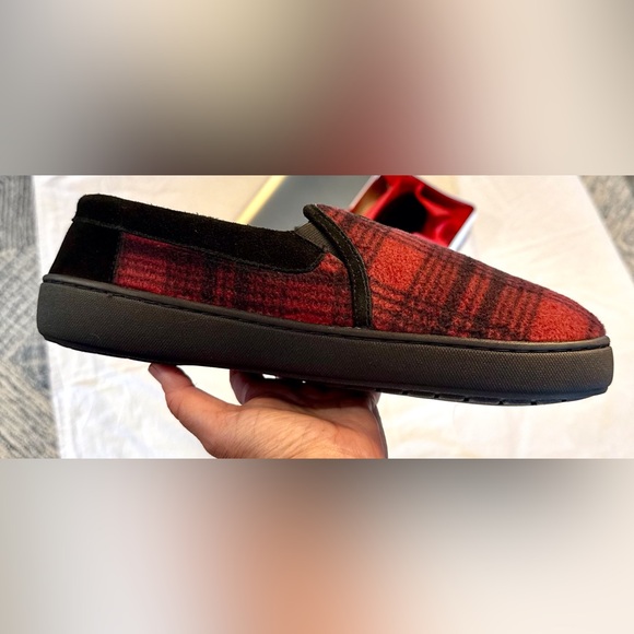 ARIAT New in Gift Tin Plaid Felt Men’s Fleece Slippers - Picture 4 of 14